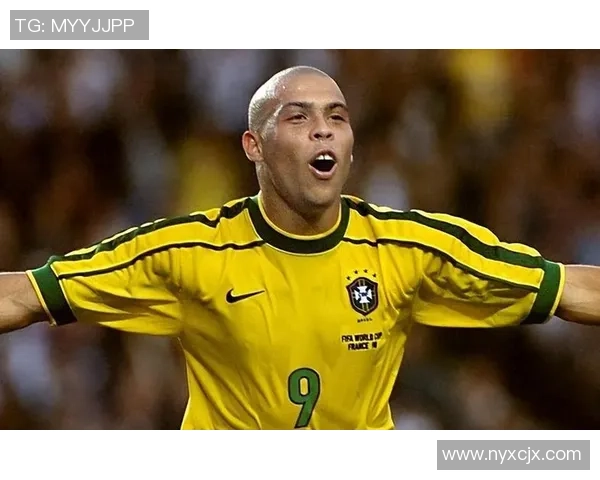 足球传奇大罗纳尔多精彩瞬间回顾与经典图片分享 足球传奇大罗纳尔多精彩瞬间回顾与经典图片分享