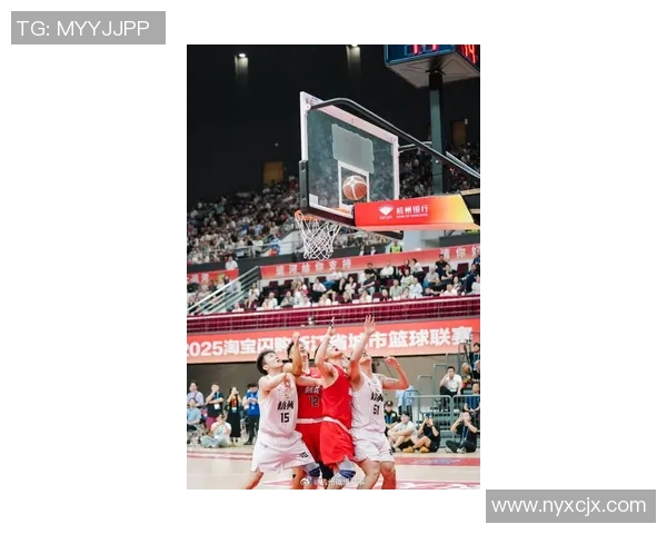 杭州篮球队在钻石联赛中以77分稳居积分榜首位展现强劲实力