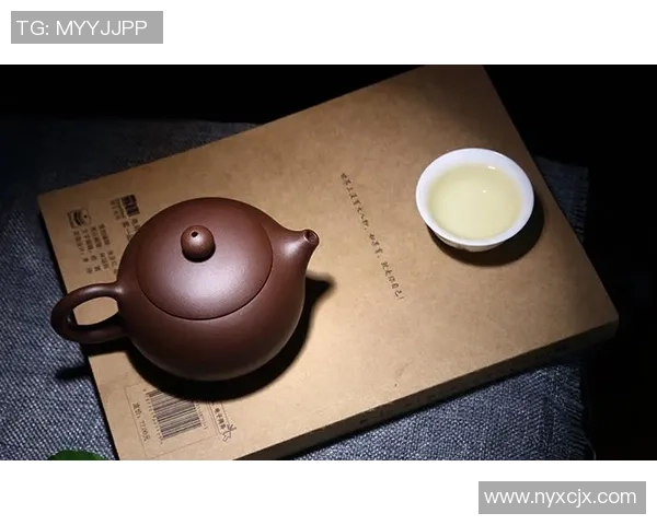 足球明星的茶具偏好揭秘品味与风格的完美结合