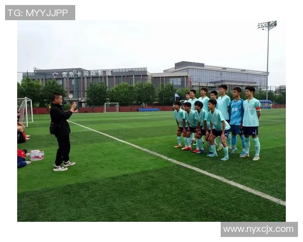 赛后分析:西安足球队与上海足球队的速度对决全景回顾 赛后分析:西安足球队与上海足球队的速度对决全景回顾