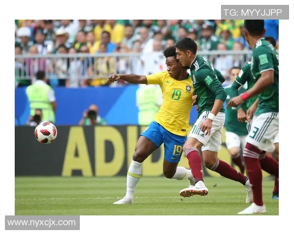 墨西哥老足球明星的辉煌岁月与传奇故事回顾